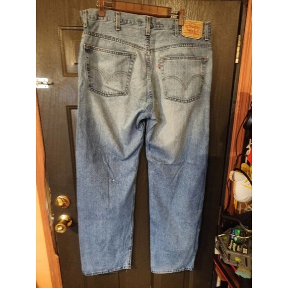 LEVI LEVIS 559 RELAXED STRAIGHT MEN'S JEANS SIZE 38x34 RED TAB - Picture 2 of 4